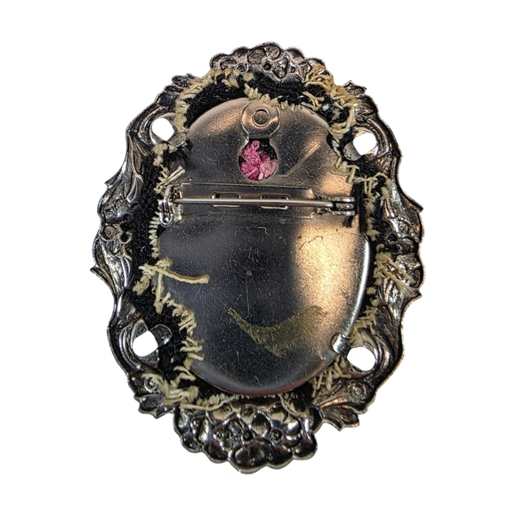 Vintage Floral Needlepoint Brooch & Clip-On Earrings Set - Picture 4 of 7